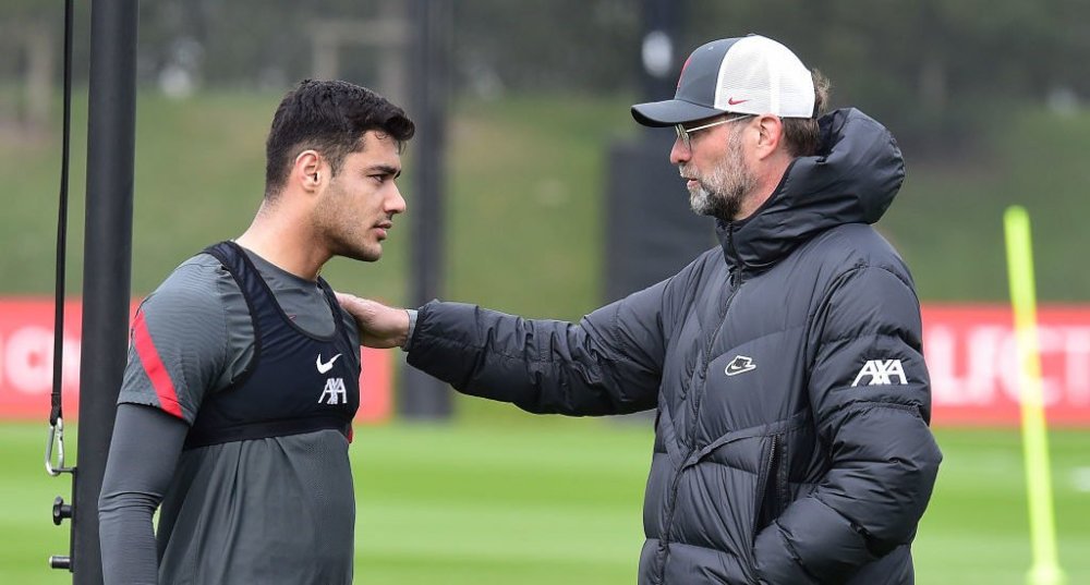  利物浦新帅首签曝光，德甲锋霸空降安菲尔德